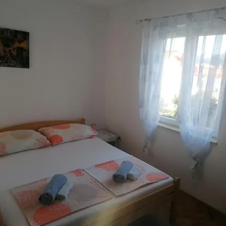 - House Durda * Baska (Krk)