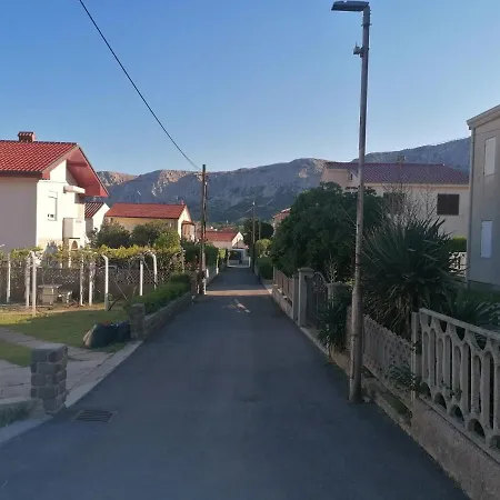 - House Durda Baska (Krk)